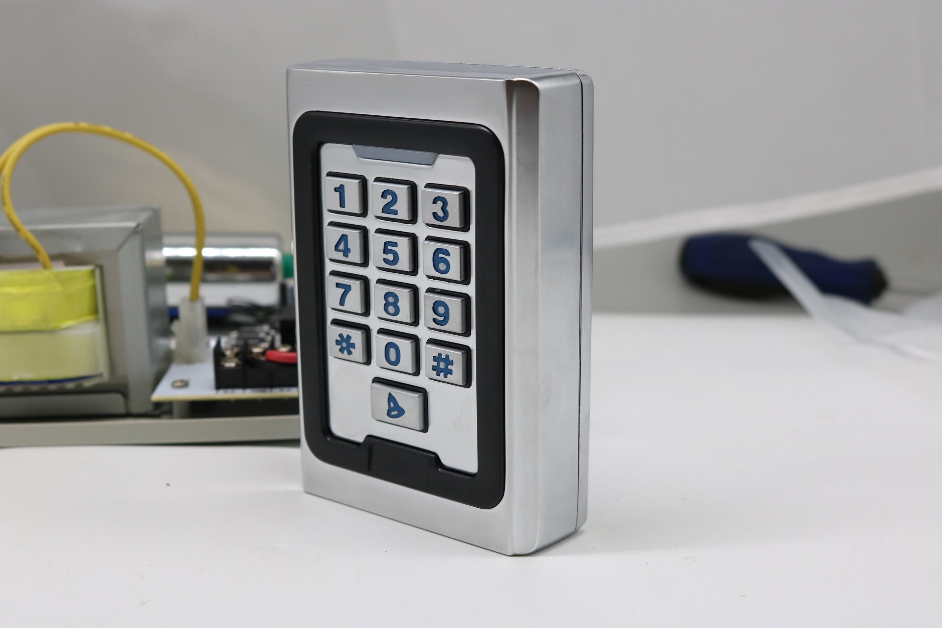Backlight Keypad Metal Case access control outdoor key 2000 Users 125khz RFID Card Reader Access Control System