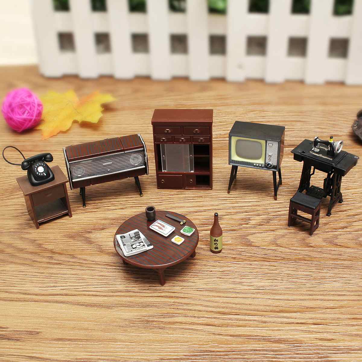 Kinderen Speelgoed Woondecoratie 8 stks Vintage Miniatuur Naaimachine Telefoon Poppenhuis Meubels Woonkamer