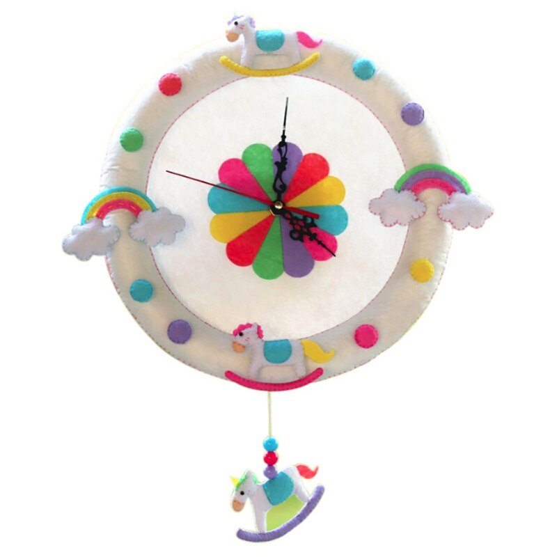 Felt Wall Clock Free Cutting Felt Material DIY Package Forest Animal Theme Handmade Cloth Clocks: A2