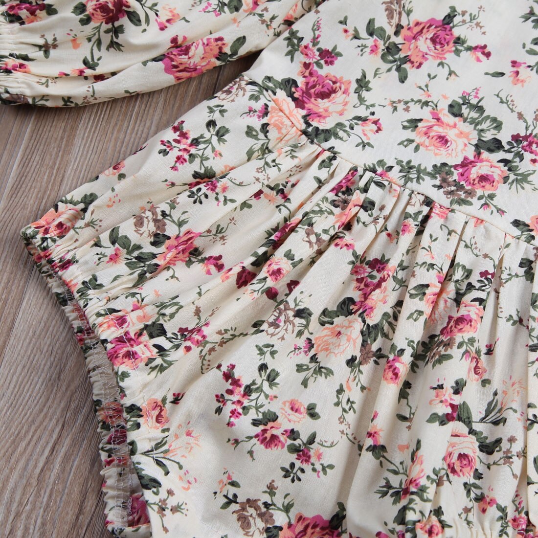 Ruffled Long sleeve Floral Rompers for Baby Girl