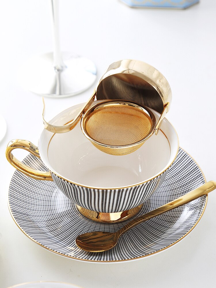 Luxury Ceramic Coffee Mug Cup Cute Small Coffee Cup And Saucer Set Cute Tazas De Ceramica Creativas Mugs Coffee Cups Luxury