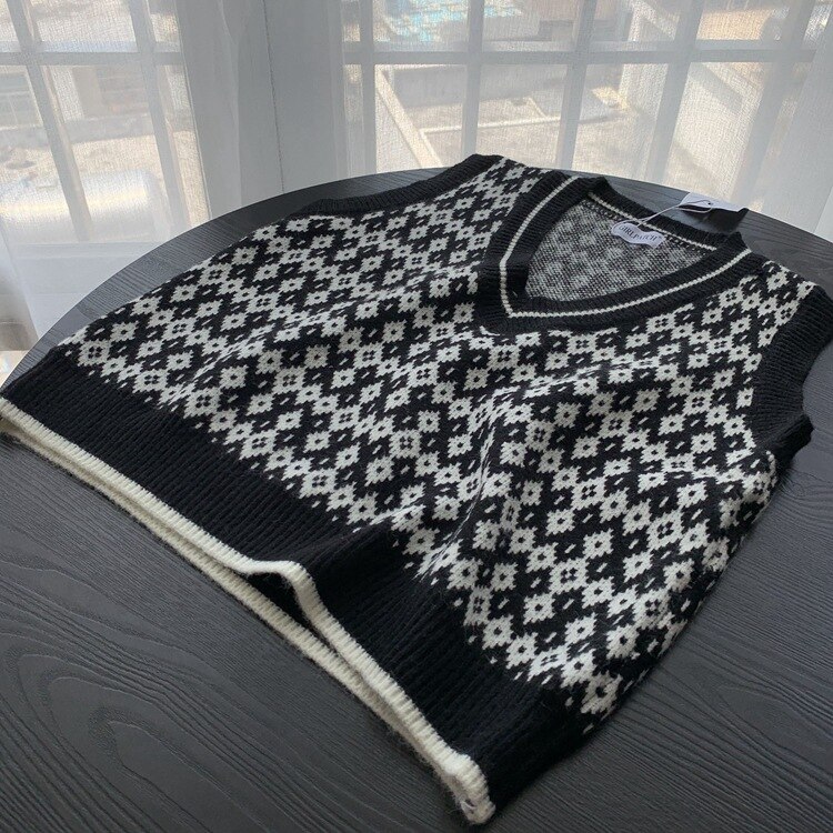Lente en herfst college fengling geruite trui vest dames koreaanse stijl losse v-hals korte wollen gebreide mouwloze vest: 2