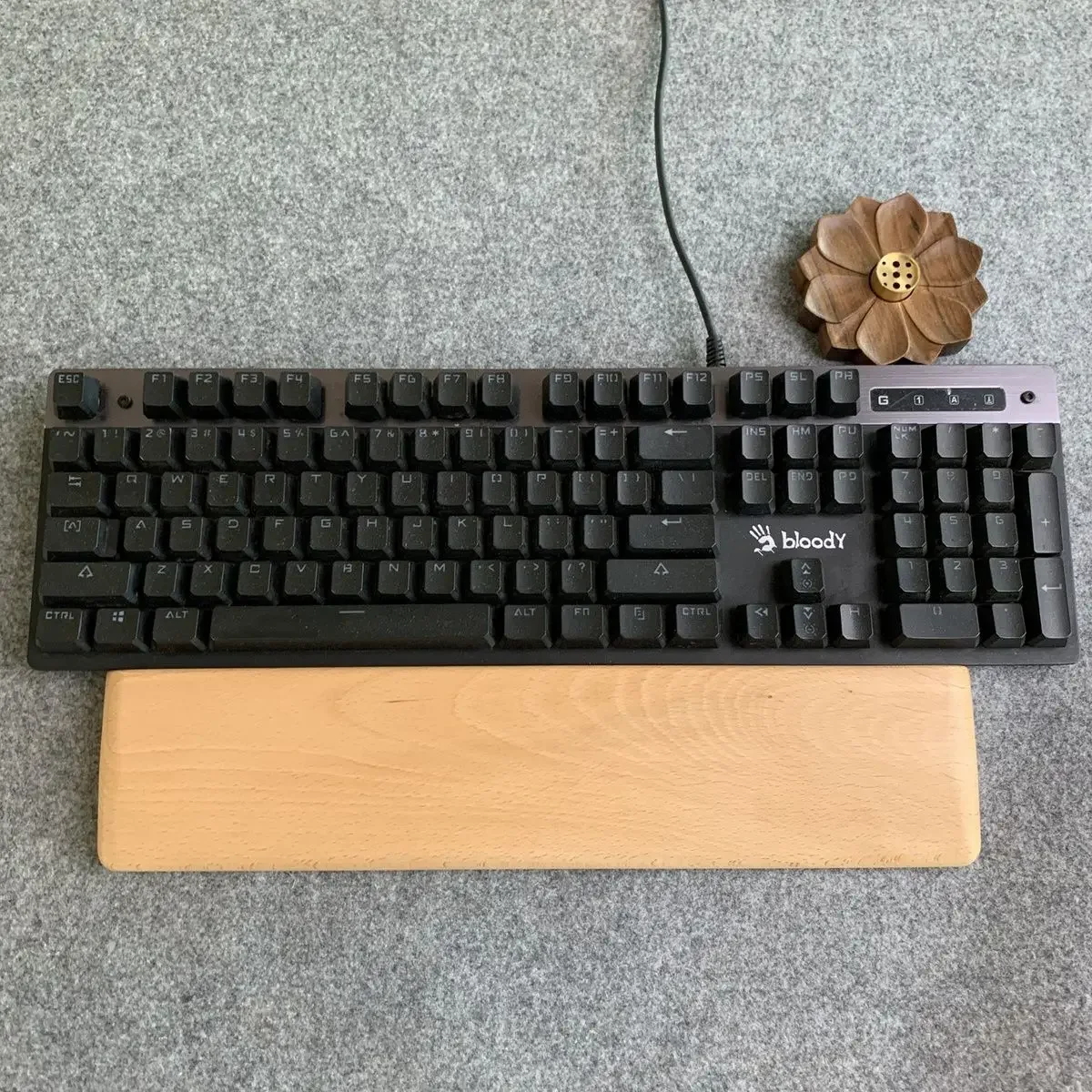 Black Walnut Mechanical Keyboard Wrist Rest Custom Gaming 60 75 87 98 104 Keys Ergonomic Thickened Rounded Corners Hand Rest: Olive / blue switch
