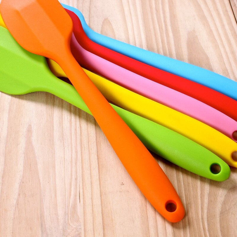 Stor röd/rosa/lila/grön silikonspatel kökstillbehör i ett stycke plastprylar köksskrapa