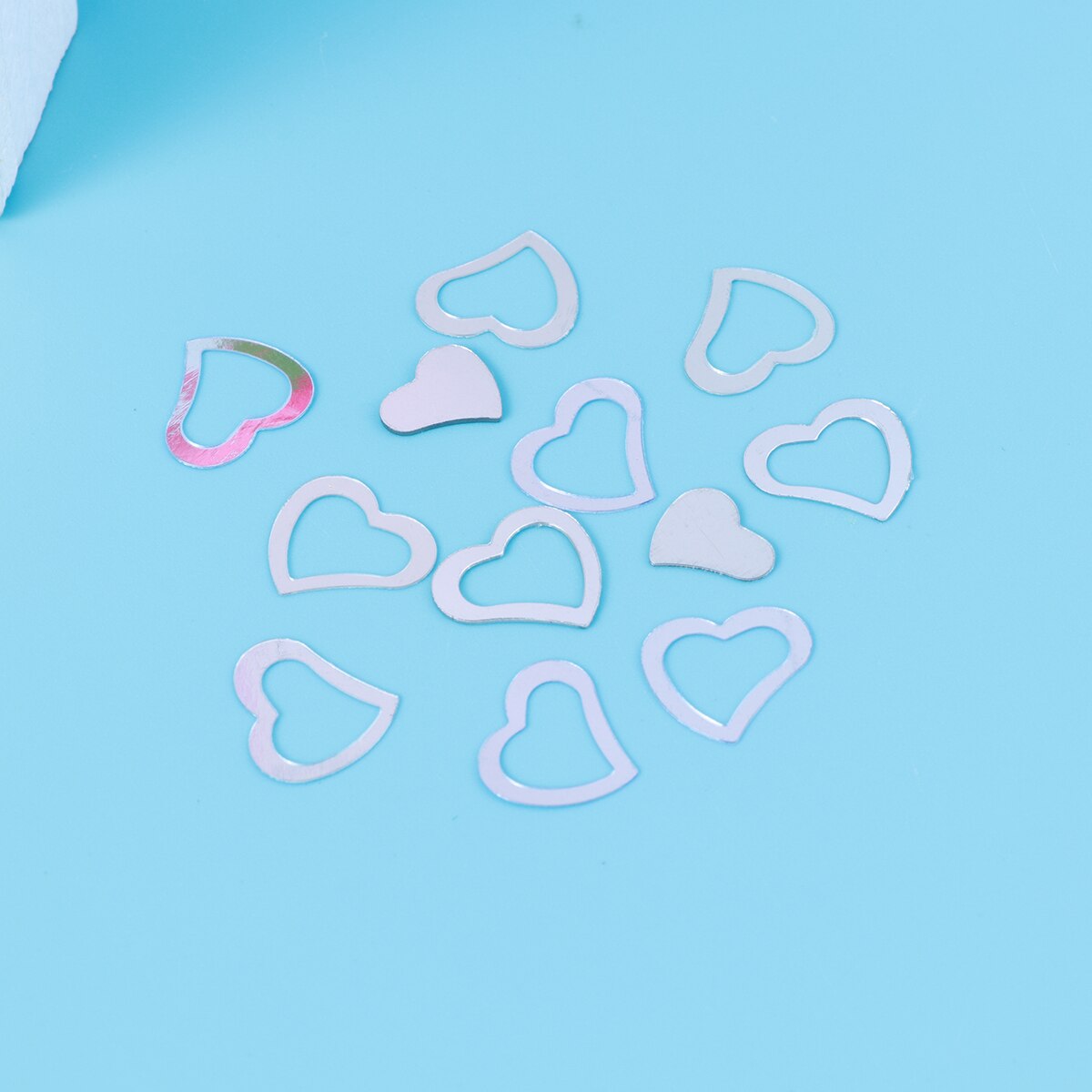 600 Pcs Love Heart Confetti Romantic Table Decor Party Sprinkle Confetti Decoration for Wedding Birthday Party DIY