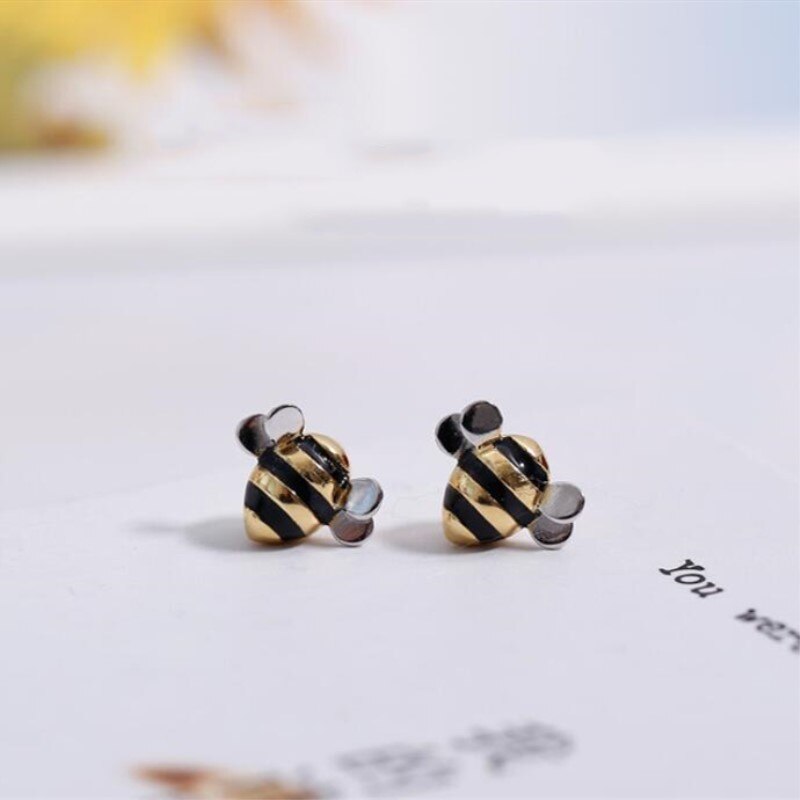 925 Sterling Silver Jewelry Korean Cute Bee Exquisite Female Personality Pendant Necklaces H274