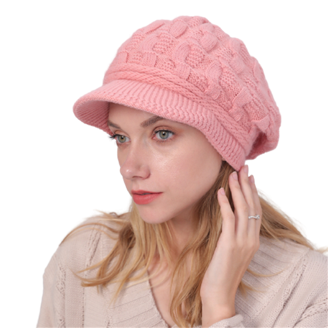 Gorros de felpa con visera de punto trenzado para mujer, boina informal a prueba de viento, Color liso, Otoño e Invierno: HSH25-Pink