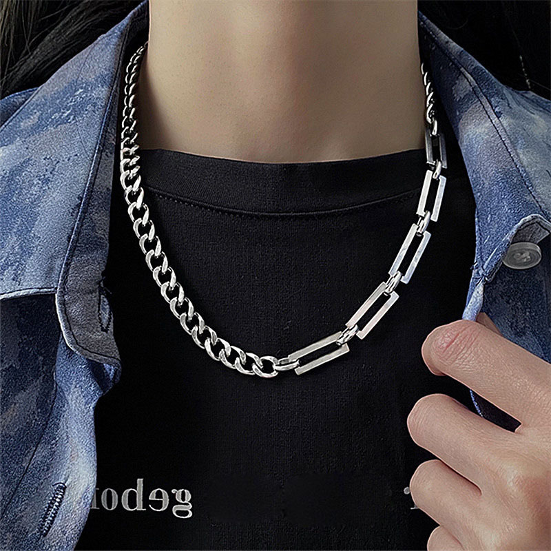 Gargantilla con remaches de cadenas de acero inoxidable para hombre, joyería de cuello Punk de hip hop, cadena de cuello corto con colgante, accesorios góticos: Color dorado