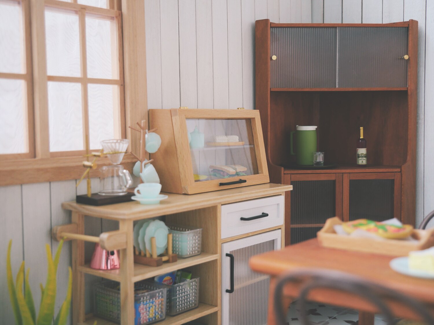 1/6 doll house model furniture accessories mini modelCake cabinet/display cabinet/bowl cabinet/dust-proof cabinet