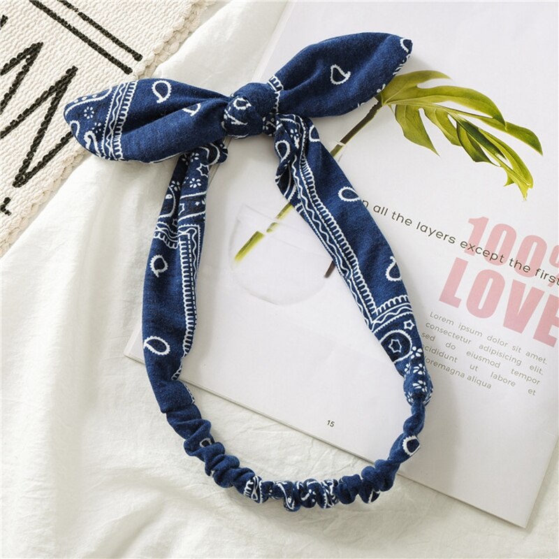 Brede haarband, 4 cm, brede haarband voor dames, zwart, elegante brede fluwelen haarband voor vrouwen,zwarte haarband voor dagelijks gebruik en speciale gelegenheden Brede haarband, 4 cm, brede haarband voor dames, zwart, elegante brede fluwelen haarband voor vrouwen,zwarte haarband voor dagelijks gebruik en speciale gelegenheden