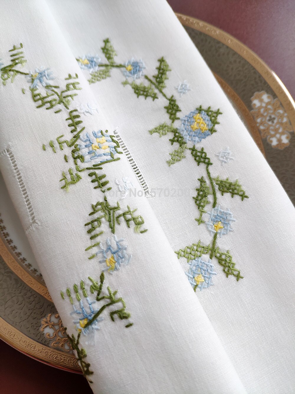 Hand-embroidered Cross Stitch Diablement Fort Doily Tablecloth