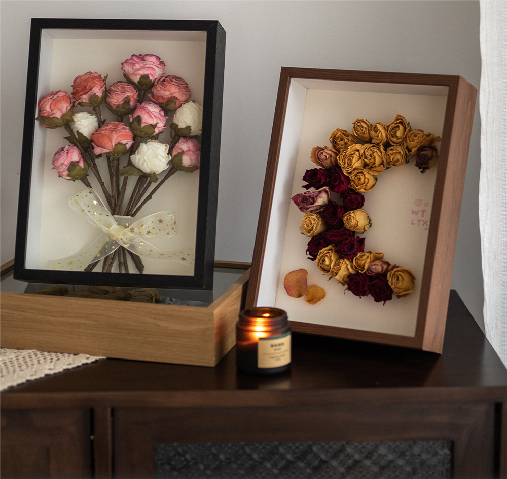 Dried Flower Hollow Frame DIY Photo Frame Shell Conch Moon , Can Put Things You Like Inside, a Birthday Home Decoration