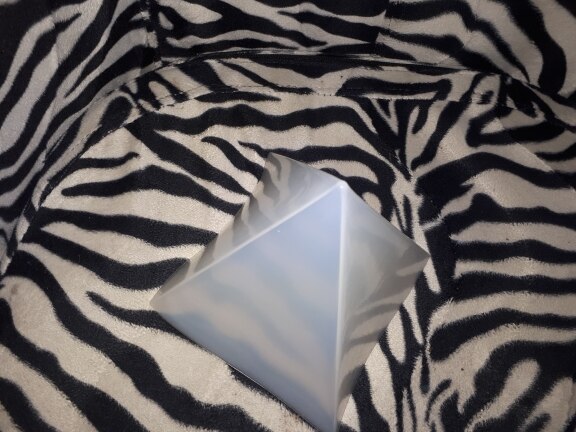 15CM DIY Super Large Pyramid Frame Set Triangle Silicone Mold Mould Resin Craft Jewelry Crystal With Plastic Making Tools: Light Grey