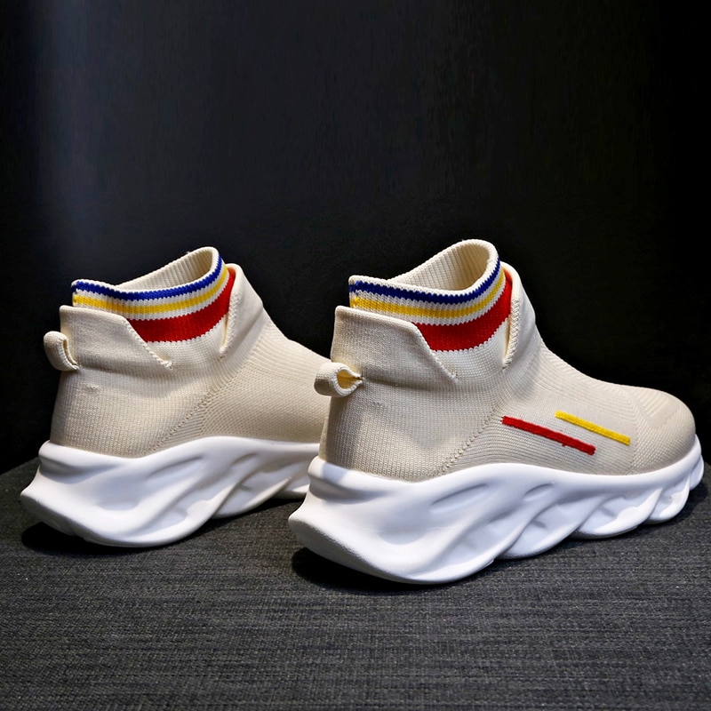 Weweya beige slip-on joggesko kvinner høye sokker løpe sportssko pustende komfortable løpesko utendørs kvinnelige gåsko