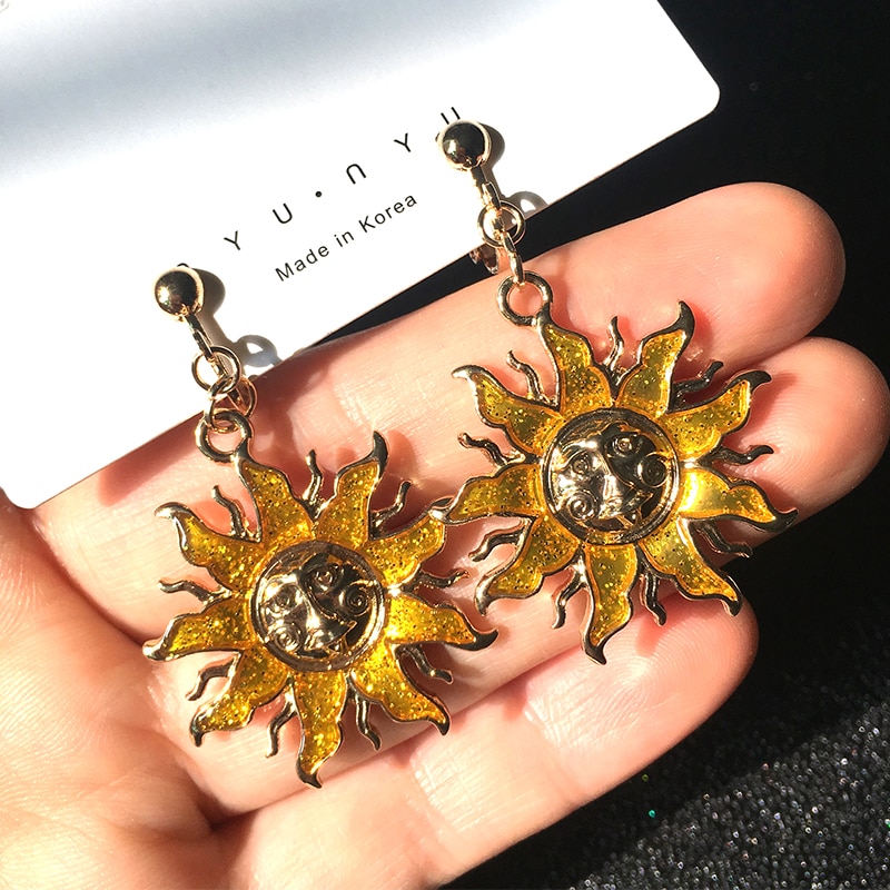 Sun God Earrings No Hole Ear Clips Gold-color Sun Clip On Earring Without Piercing Minimalist Earrings Jewelry CE502