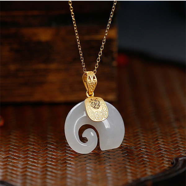 Pendentif éléphant en Jade Hetian blanc Vintage, chaîne plaquée or 18 carats, collier ras du cou en acier inoxydable et saphir, bijoux pour femmes