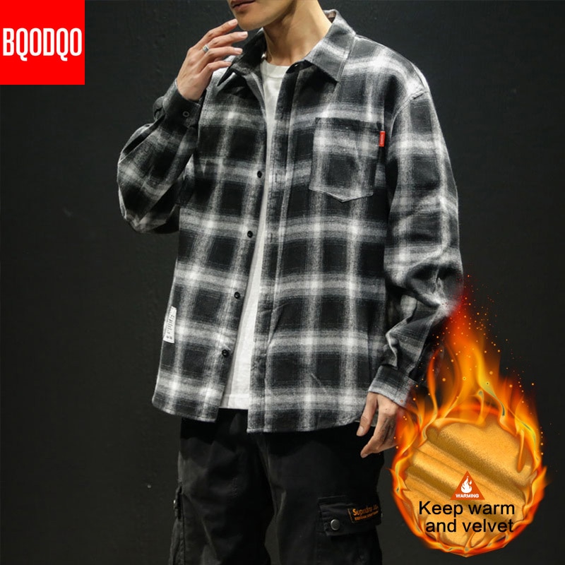Fleece casual skjorta män vinter svart rutig streetwear hip hop långärmade herrskjortor höst preppy sammet oversized cargo toppar