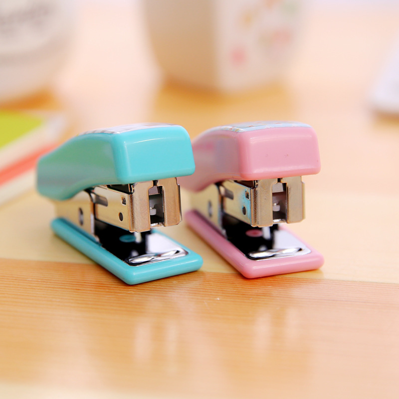 Mini Stapler 24/6 Plastic Stationery Set Kawaii Stapler Paper Office Accessories Mini Binder Stationary Set