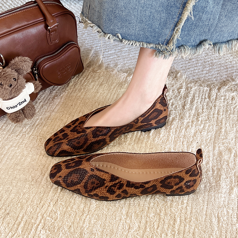 Tamaño grande 35-43 patrón de serpiente cuero Mujer punta cuadrada bailarinas poco profundas Wowen Bailarinas diario Slip on mocasines Mujer: Amarillo claro / 43