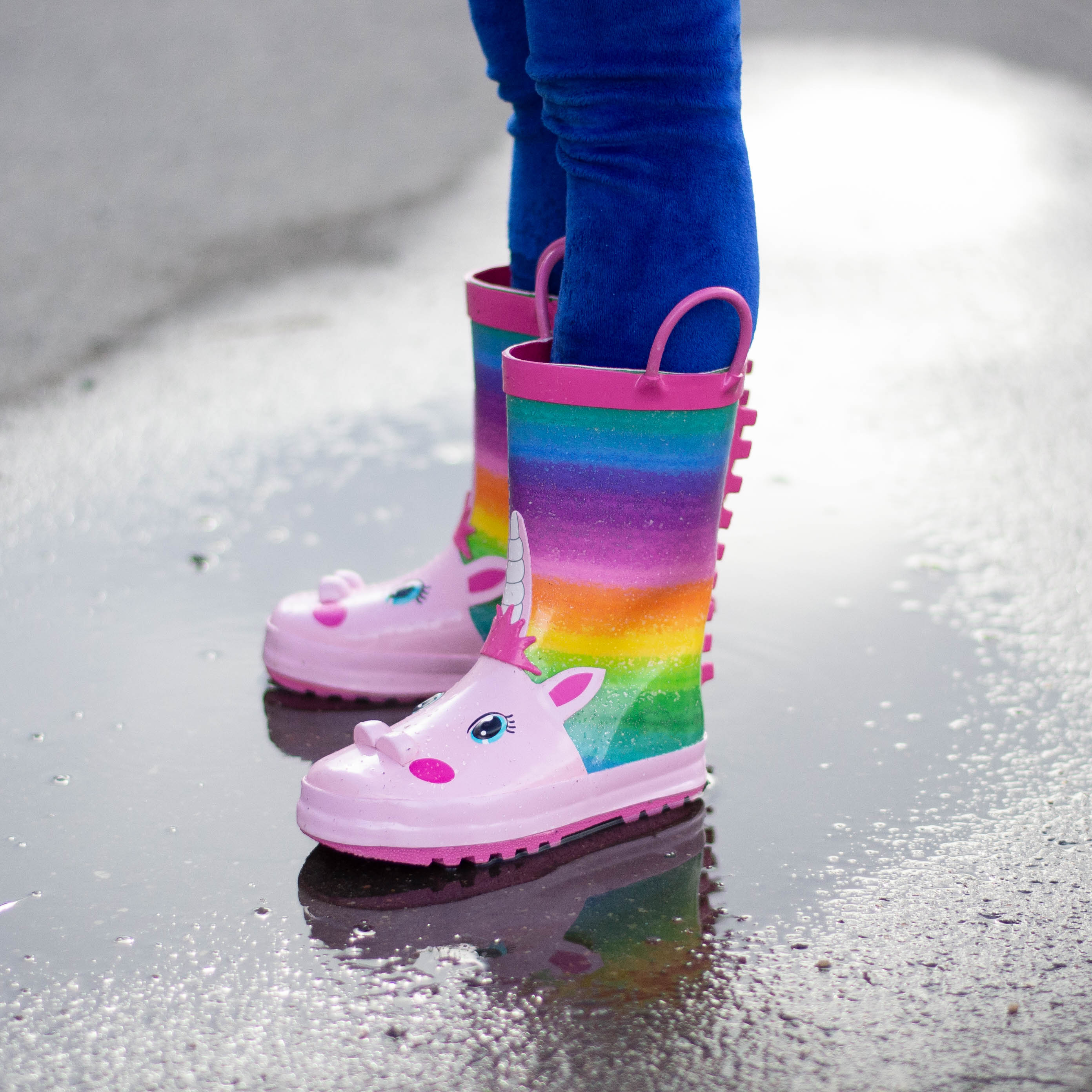 Kunhyshoo botas de chuva para crianças, botas de borracha infantil com unicórnio e arco-íris, calçados à prova d'água