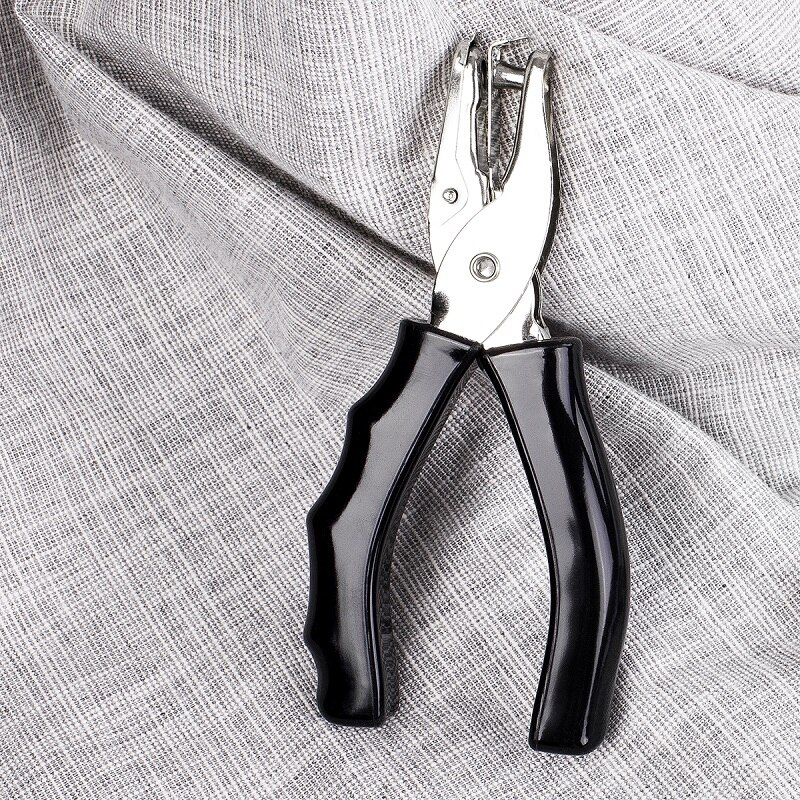 Punching machine round hole paper card small hole loose-leaf binding file punching manual hand puncher single hole deli 0145