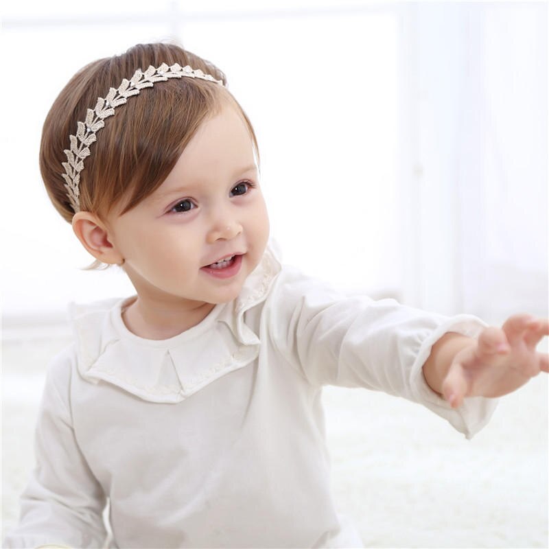 Wecute Gold Lace Baby Hoofdband Meisjes Tulband Hoofddeksels Parel Tiara Baby Peuter Haar Accessoires White Solid Mooie Boog Band: B