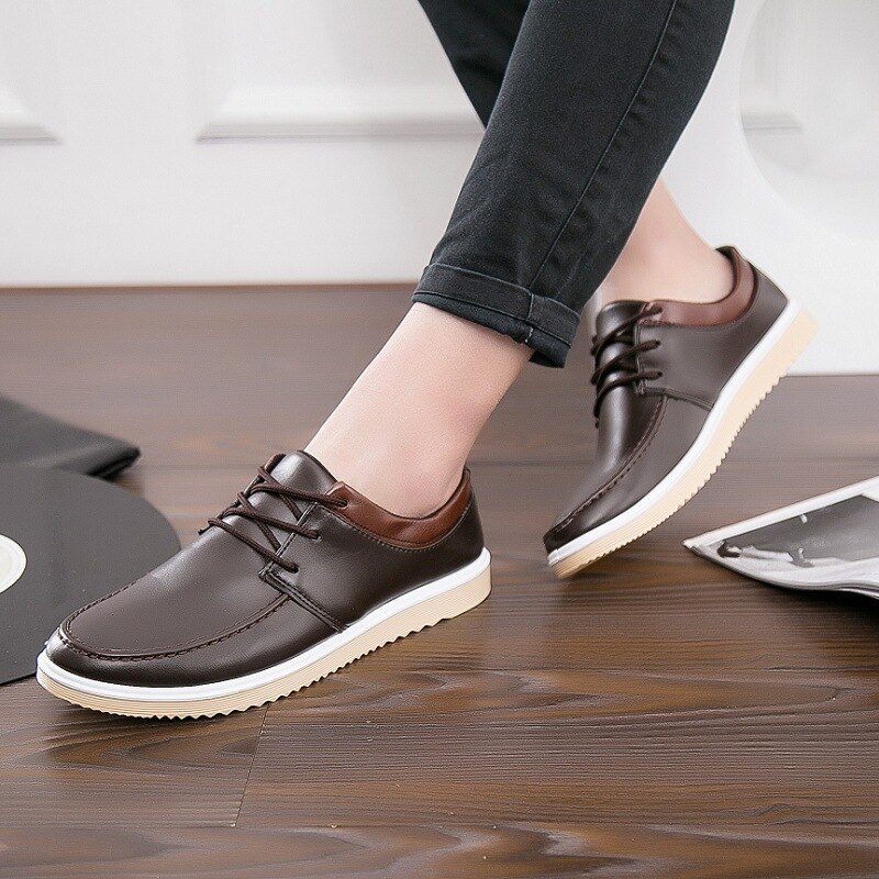 Herenschoenen in britse stijl, jeugdschoenen van wild splitleer, platte veren met zachte onderkant, lichtgewicht, ademende schoenen  tm0044