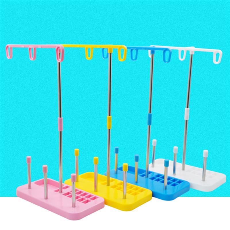 1 pc sytrådstativ husholdnings universal universal holdbar 3 spoler stand trådholder til ser symaskine