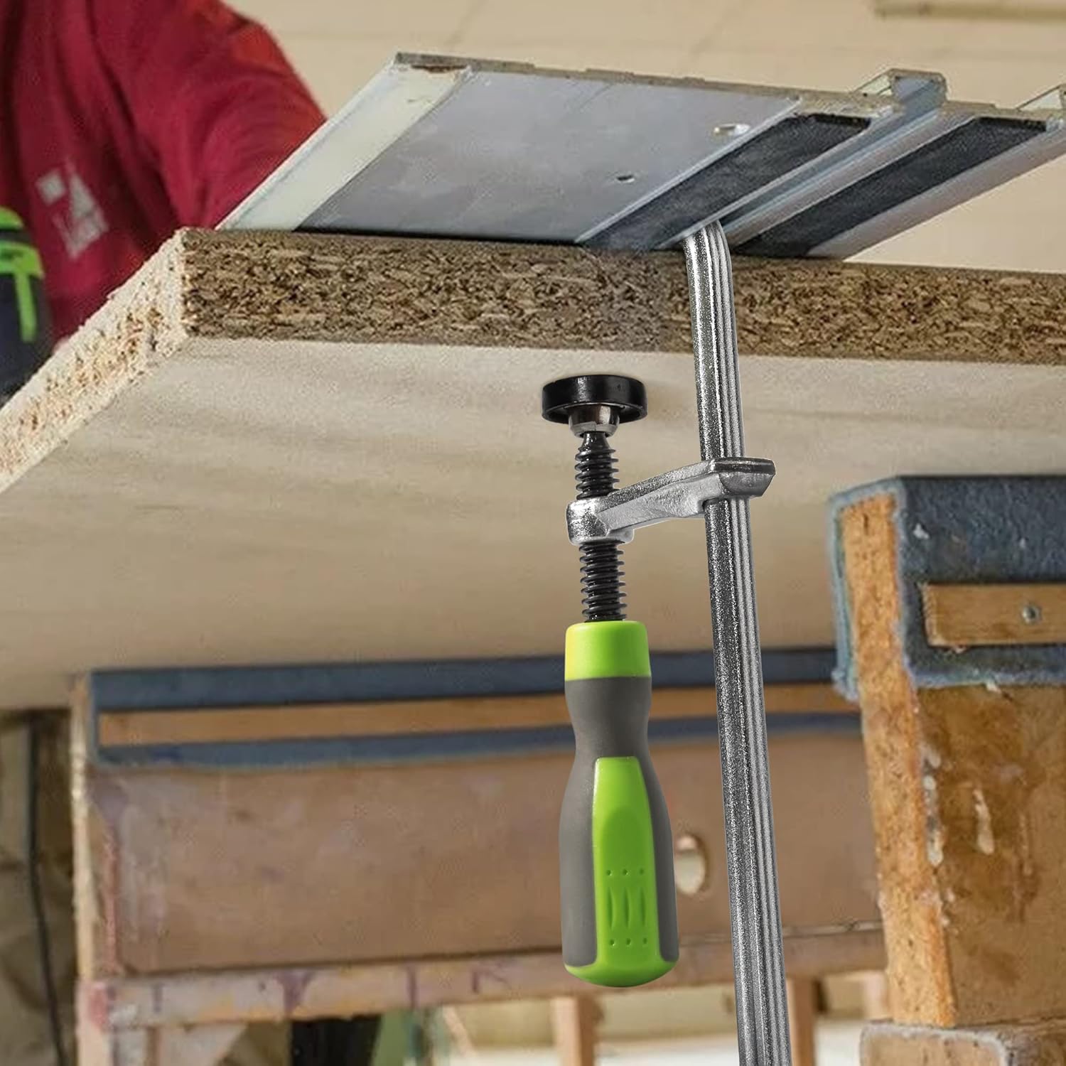 Kopplingsliknande stångklämmor  - 12 in 600 lb -  träbearbetningsklämmor med ergonomiskt handtag, slitstarka gjutjärnskäftar och tandad skena för bil