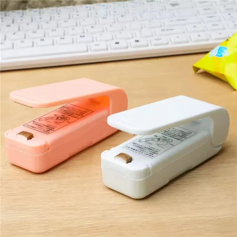 Mini värmepåseförslutningsmaskin hushållsmanuell värmeförslutare kökstillbehör bärbar termisk plastförpackningsmaskin påsförslutning