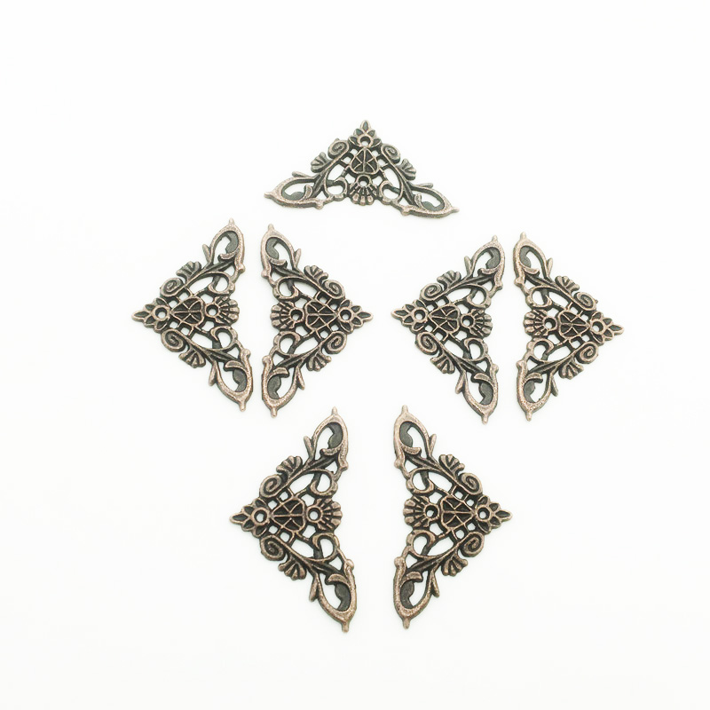 10PCS 35X35mm Vintage Metal Corners For Books Scrapbooking Photo Albums Menus Corner Protectors Metal Crafts DIY Ornament SC142