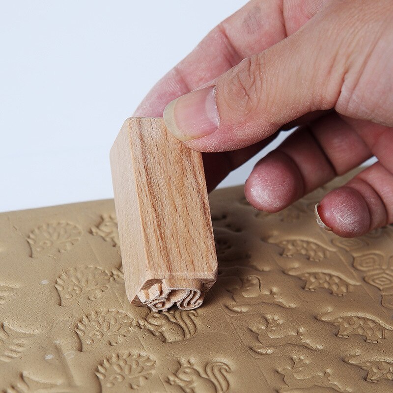 Pottery Wood Texture Seal 16-piece Set of Solid Wood Cartoon Seal Tool Pottery Clay Clay Moon Cake Stamp Mold