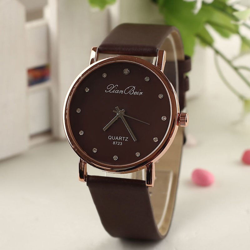 Mode Vrouwen Diamant Leatheroid Band Ronde Wijzerplaat Quartz Horloge Co Legering Synthetische Leather Analoge Quartz Sport Horloge