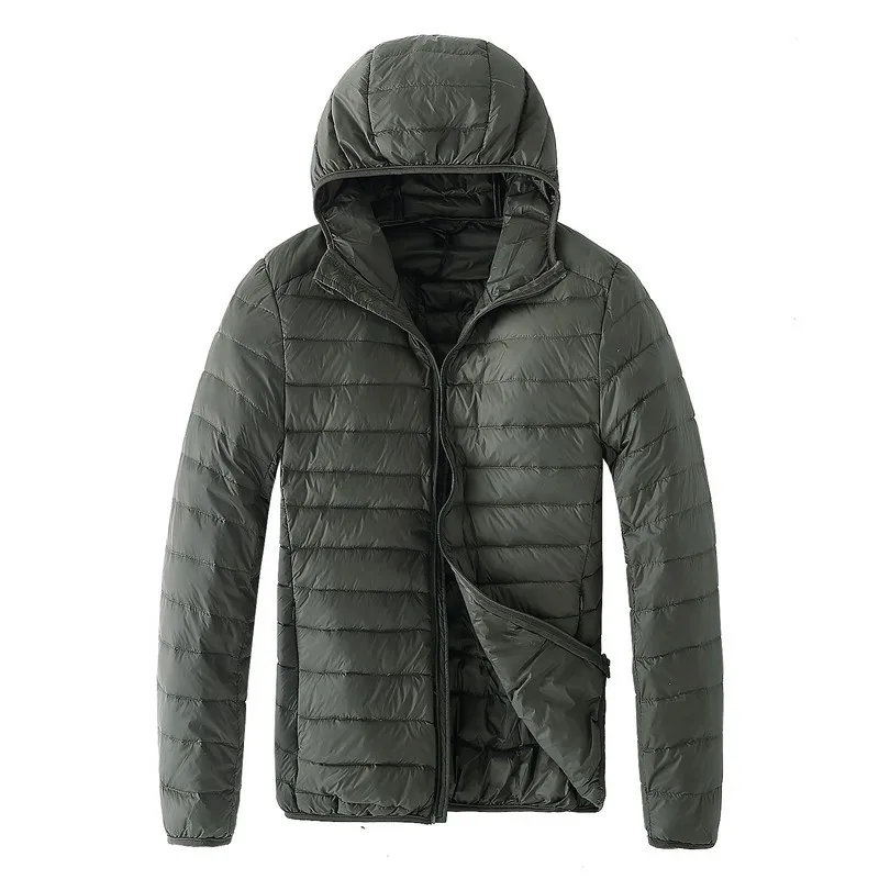 Chaqueta de plumón de pato ultraligera para hombre, ropa de calle coreana, abrigos de plumas con capucha, ropa cálida para invierno: 5XL (EUR 3XL) / Verde militar