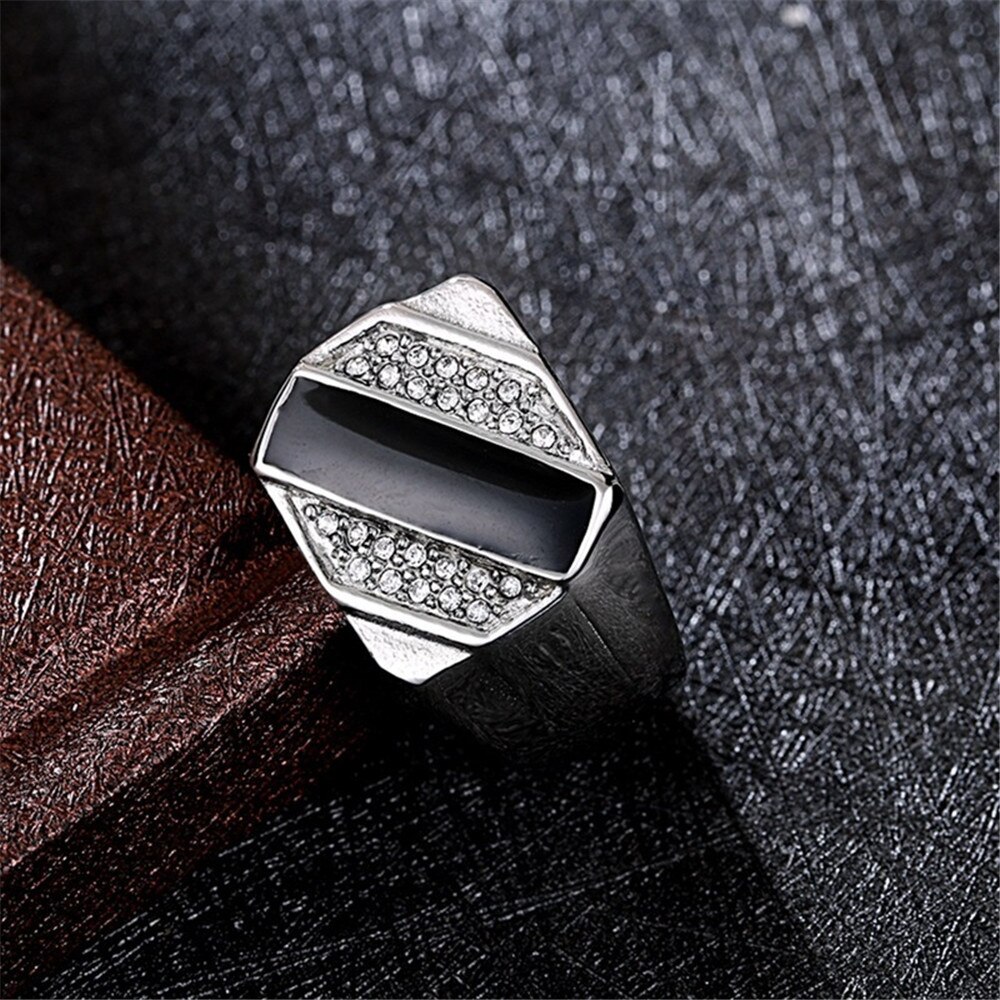 FDLK-Anillo de boda con diamantes de imitación para hombre, joyería masculina de buena , Color plateado, esmalte de imitación negro, talla clásica 6-11