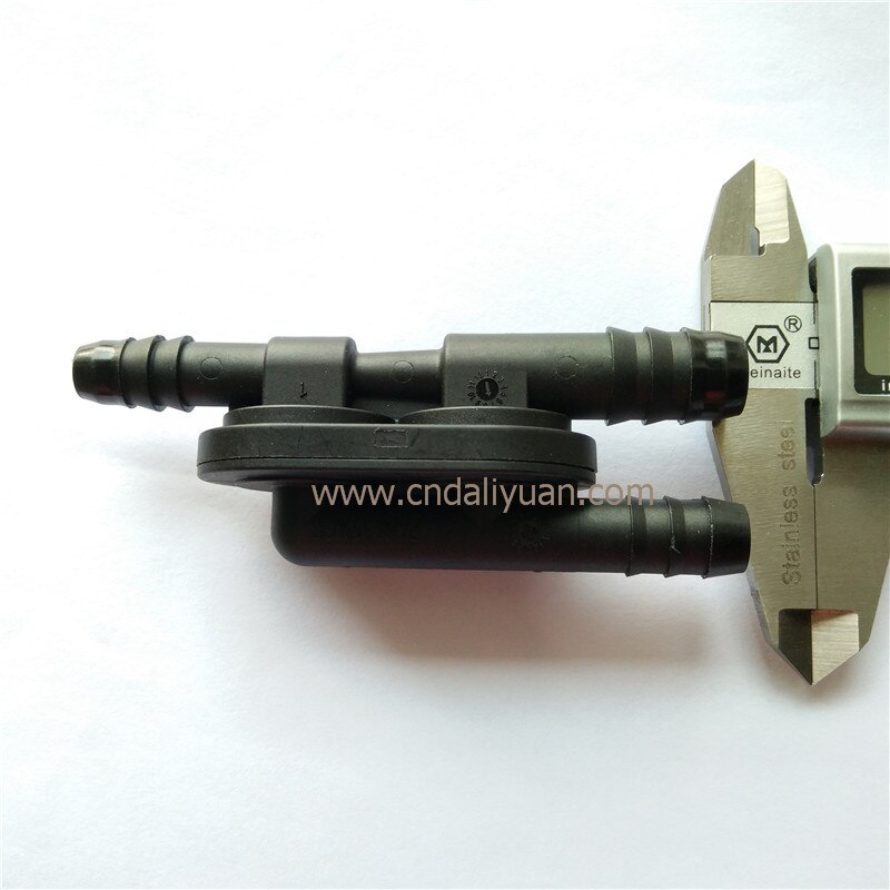 ID8 one-way valve non-return valve one way valve air pump vacuum check valve for Chana Changan BYD and Great Wall Haval 1pcs