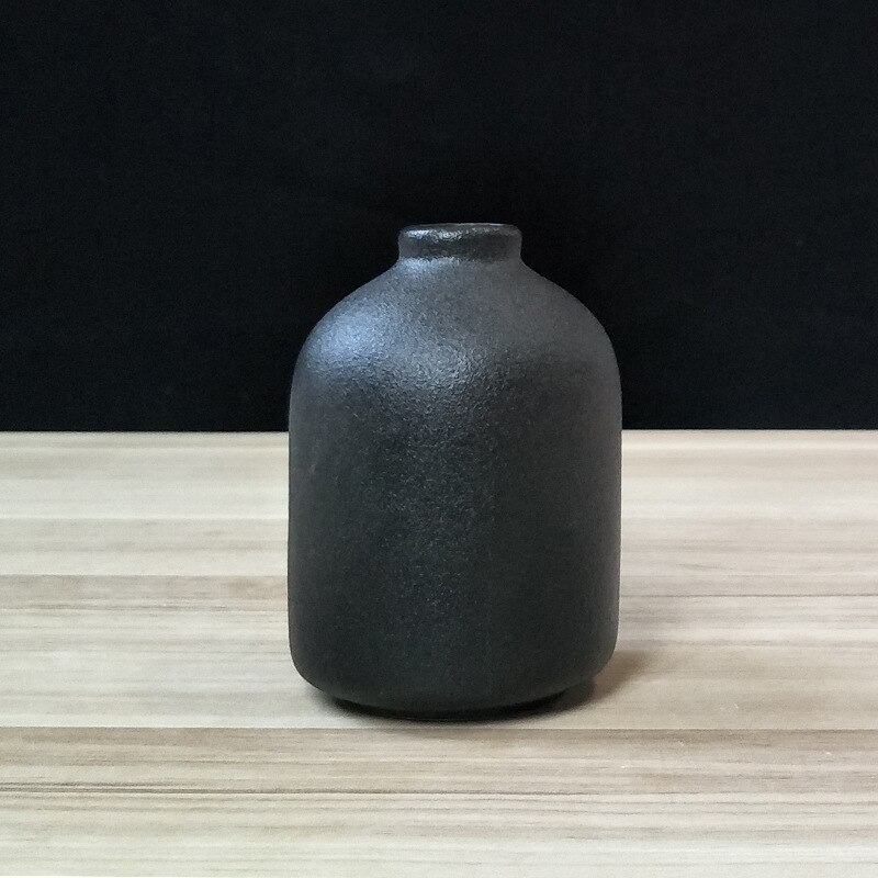 Simple Ceramic Vases Retro Frosted Ceramic Decoration Home Furnishing Nordic Retro Pastoral Vase Crafts: J