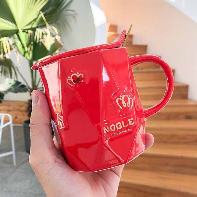 Porcelain mugs 400ml Spoon with lid porcelain mugs Multilateral Irregular Ceramic Cup Cup Business Office Tea Cup: Red