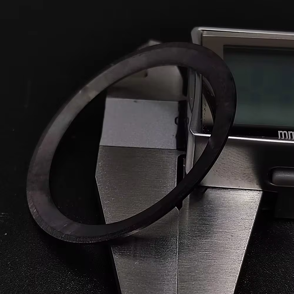 Lunetta dell'orologio 39,3 * 31,7 o 40,7 * 32,7 mm Lunetta sostitutiva Anello con inserto in ceramica inclinata Celebrità Orologio Sostituzione degli accessori