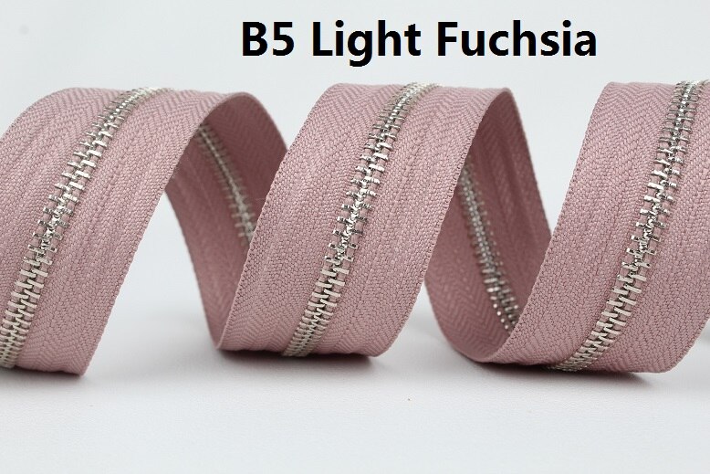 5#  zilveren metalen ritsen, enkele open einde, geelgoud, oranje, roze, fuchsia, paars, metalen rits, rol, 10 meter, veel: B5 licht fuchsia