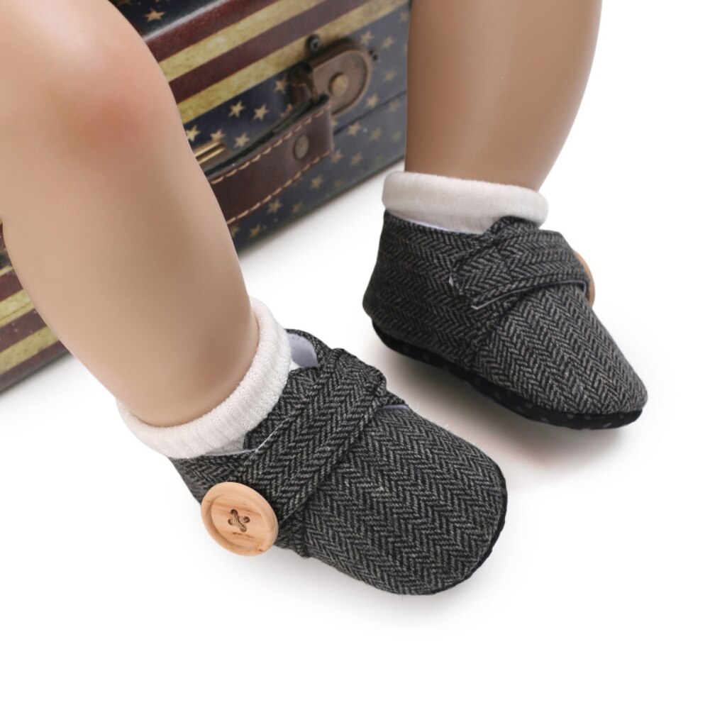 Weixinbuy Infant Buckle Casual Prewalker Crib Shoes 0-18M Baby Soft Non-Slip Sole Sneakers Boys First Walkers with Socks