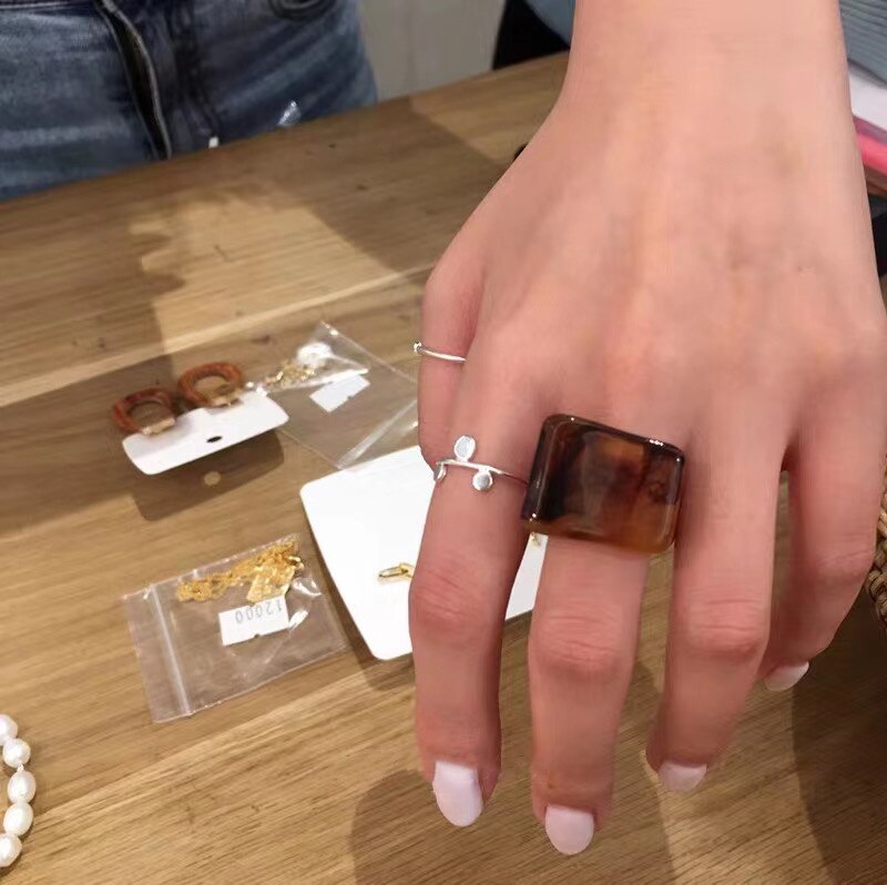 AOMU 1Stck Neue Korea Jahrgang transparent Harz Ringe schick Bunte Acryl Geometrische Unregelmäßige Ring für Frauen Schmuck: A