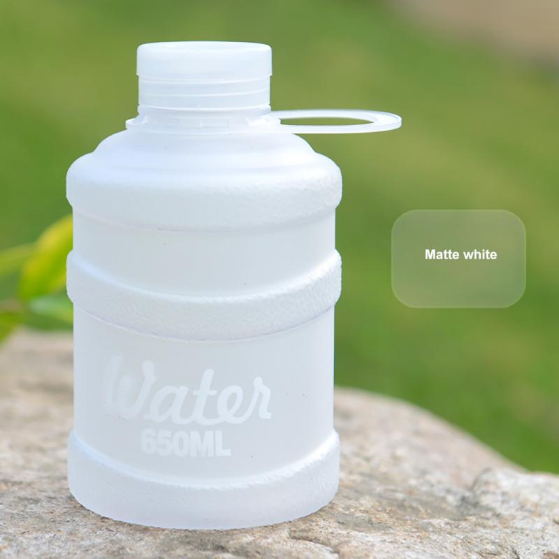 650ml plasthinkar koppar bärbar resistent lämplig för barn stor kapacitet vattenflaskor drinkware: 08