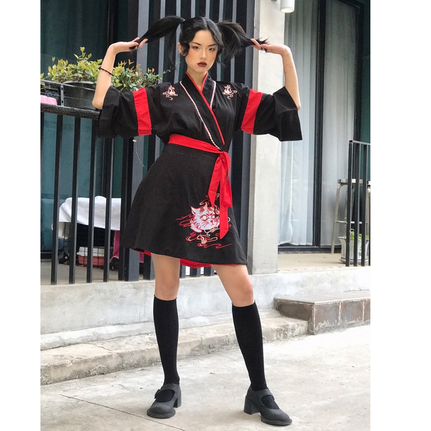 Japanischen Kimono Kleid Frau Schwarz Weiß Katze Stickerei Süße Mädchen Jahrgang Asiatische Kleidung Yukata Haori Cosplay Party 2 stück einstellen