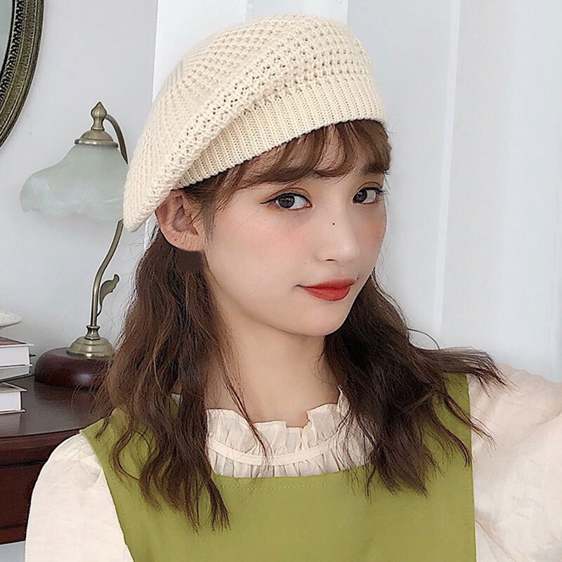 Women Knitted Beret Hat Painter Hat Solid Korean Version Vintage Beanie Hat Caps: Beige