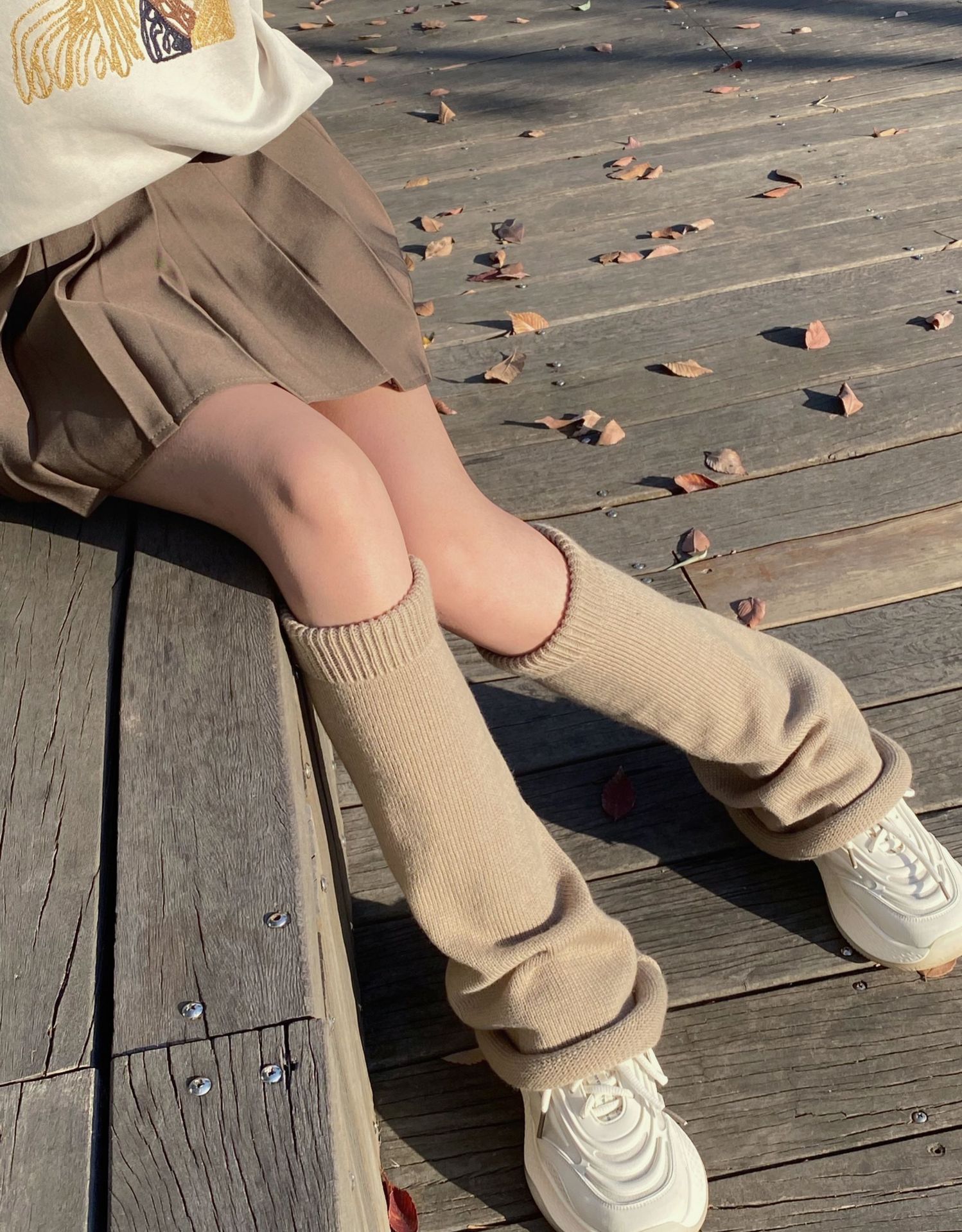 Women Flared Leg Warmers Kawaii White Winter Loose Boot Stocking Girl Uniform Knitted Cute Knee-High Leg Warmers Japanese Fluffy: Linen