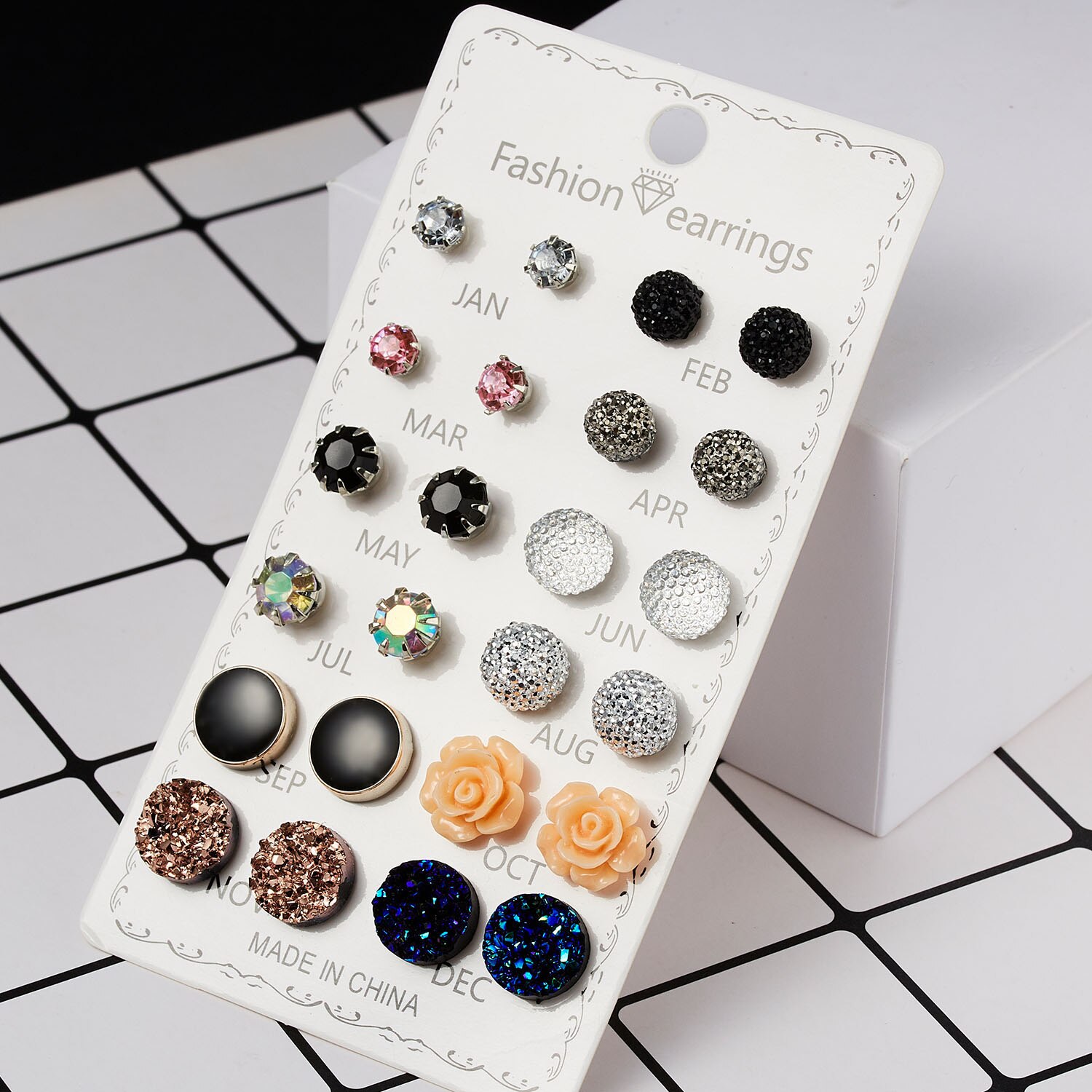 Boucles d&#39;oreilles planète lune minimaliste pour femmes, 12 couleurs mélangées, bijoux de fête simples pour mariage, accessoires de Piercing, paires/ensemble