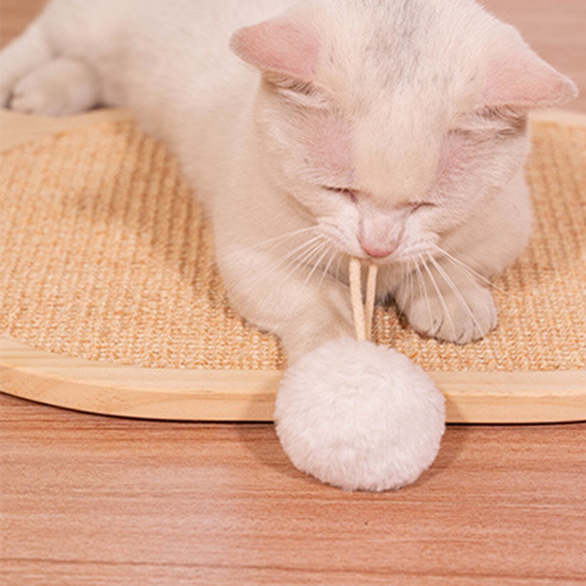 Cat Scratching pad Sisal Wall Mount Cats Kitten Scratching Board wear-resistant non-toxic with bottom Suction Cups Fluffy Ball