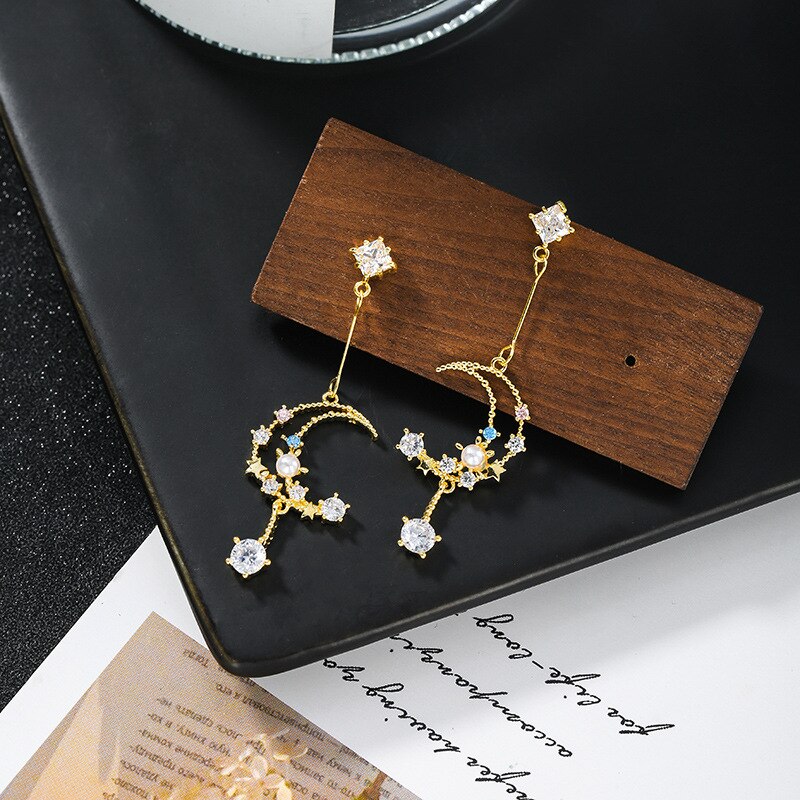 ¡Novedad de ! Pendientes coreanos bonitos de cristal brillante a la para mujer, pendientes largos elegantes de modelado de Luna de metal huecos finos