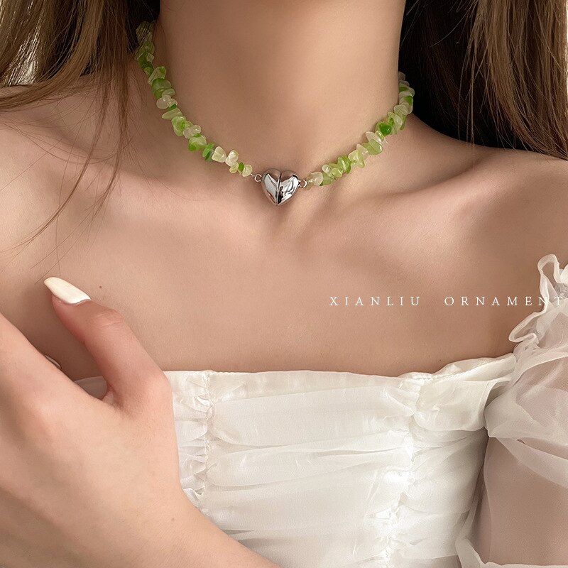 2022 Green Irregular Stone Beads Handmade Choker Necklace Heart Pendant Necklace